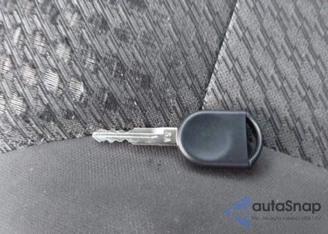 2004 Ford Escape Xlt из США, поврежденный, VIN 1FMYU03134KA64874